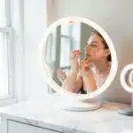 What Kind Of Light Should Your Dressing Table Face For Accurate Makeup Application?